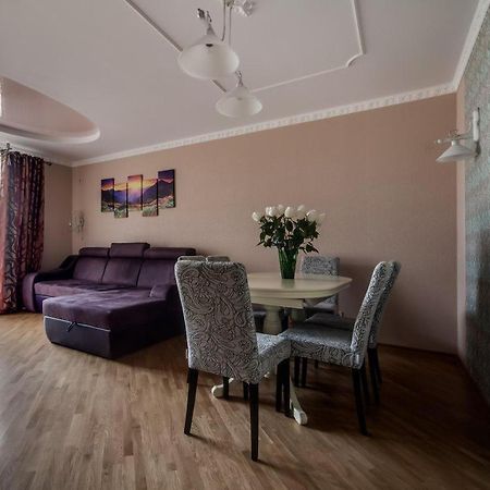 Apartamenty On Kryvonosa 利沃夫 外观 照片